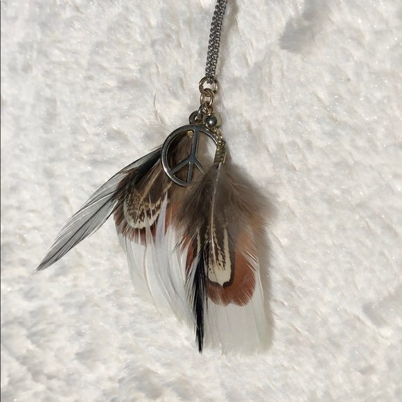 2/$10 Like NEW Boho Chic Necklace - Picture 2 of 2